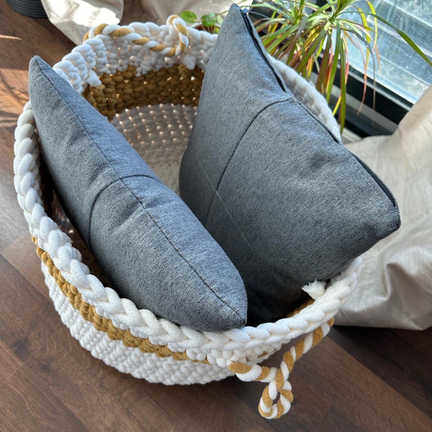 Crochet Plush Big Basket Pattern