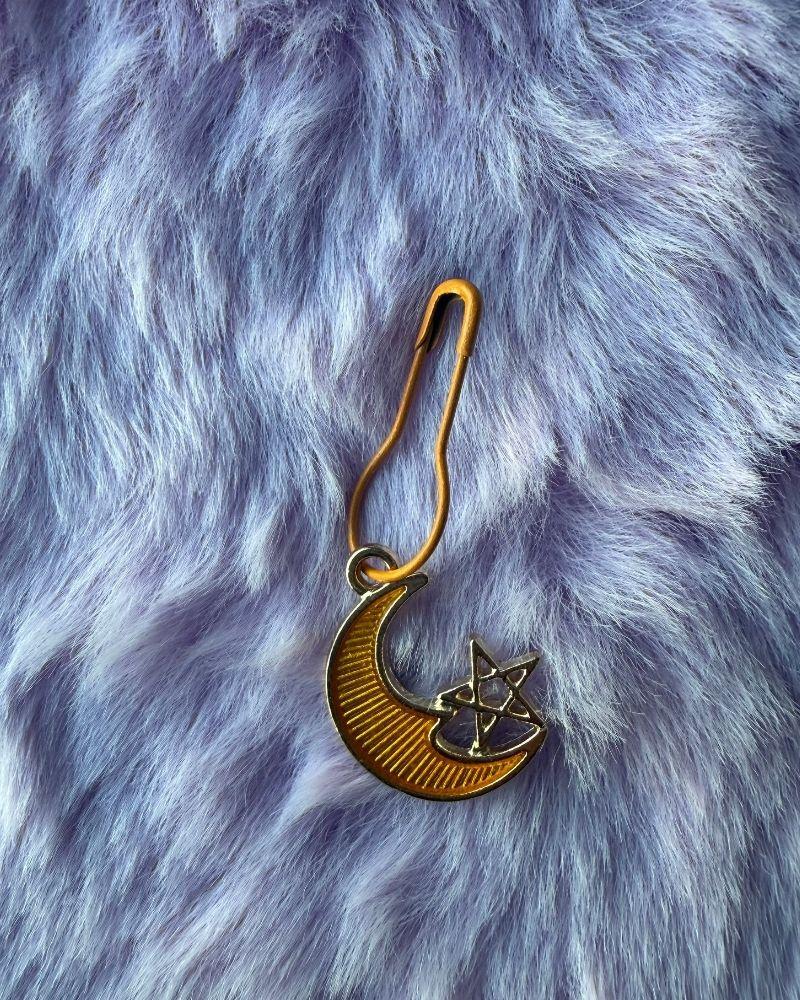 Cute Charm Stitch Markers for Crochet & Knitting (Set of 4)